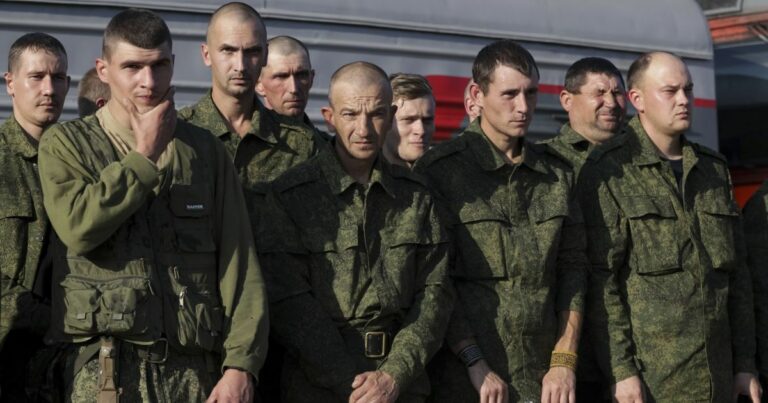 В РФ объявили об отказе от дальнейшей мобилизации военнообязанных - today.ua