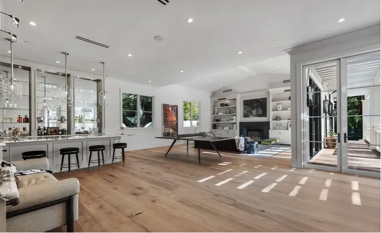 Дженнифер Лопес и Бен Аффлек купили дом в Лос-Анджелесе за 34,5 млн долларов: фото интерьера