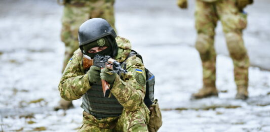 Гвардія наступу: які зарплати обіцяють добровольцям різних підрозділів - today.ua