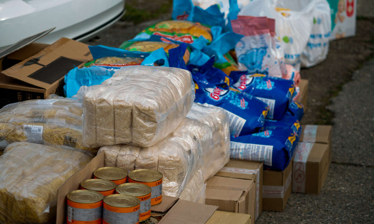 Германия прекратила бесплатную доставку грузов для Украины: собранная немцами гуманитарка пылится на складах