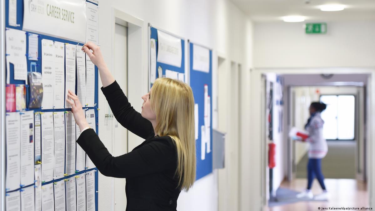 Стало відомо, кому та в яких регіонах платять найвищі зарплати у Німеччині