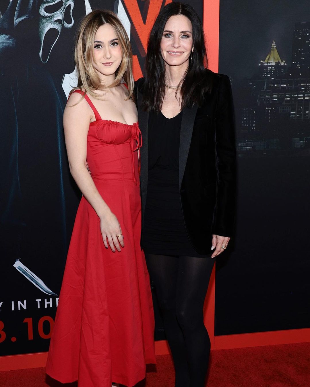 Татове обличчя, мамина фігура: підросла дочка зірки Друзів зачарувала красою Татове обличчя, мамина фігура: підросла дочка зірки Друзів зачарувала красою - today.ua