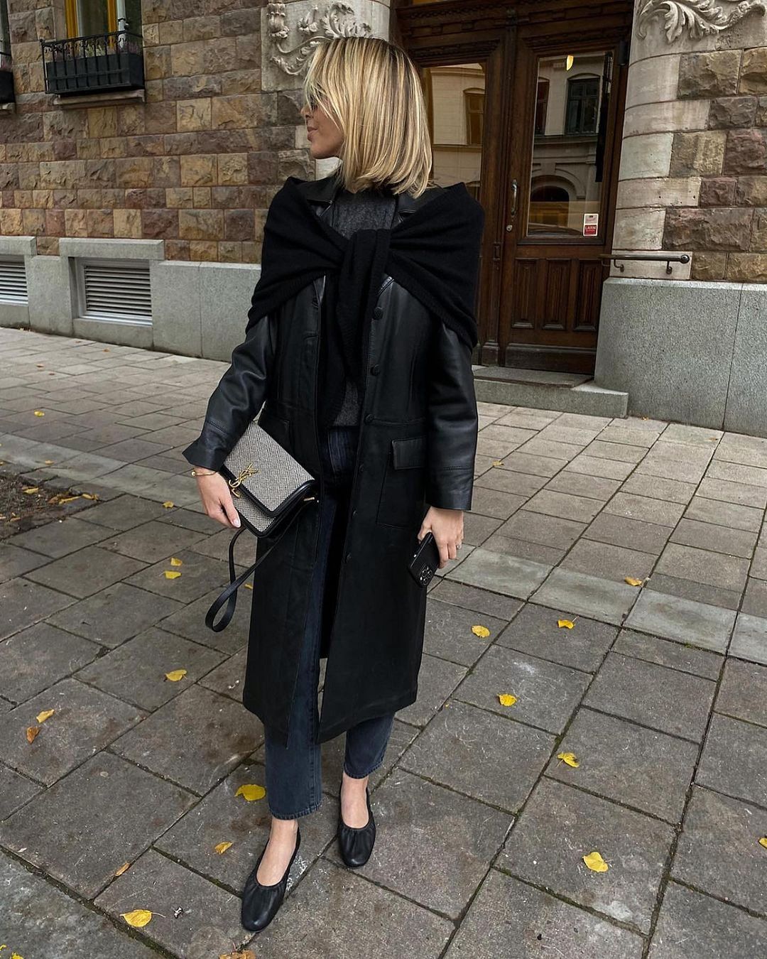 Балетки снова в моде: как носить самую стильную обувь весны 2023 - today.ua