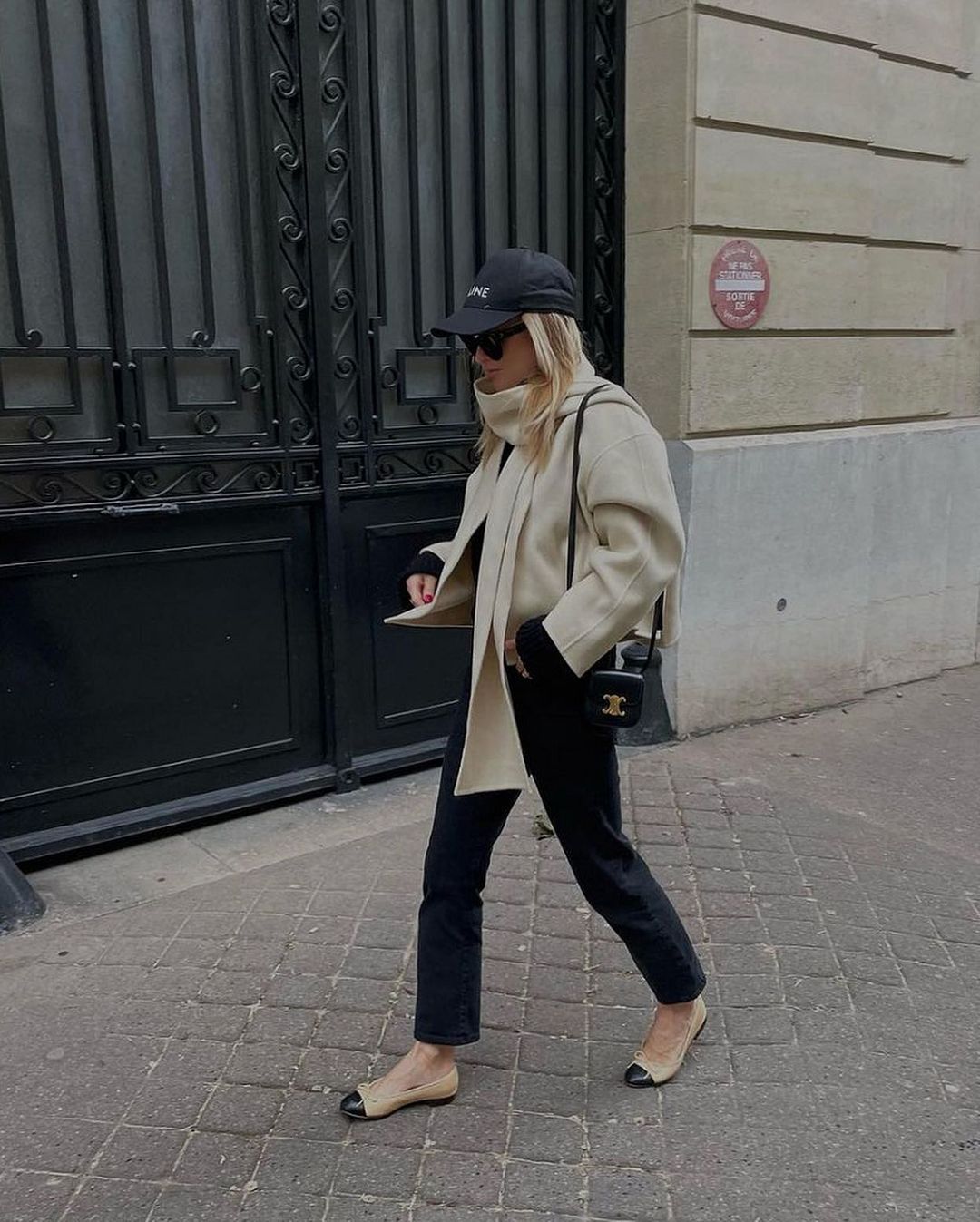 Балетки снова в моде: как носить самую стильную обувь весны 2023 - today.ua