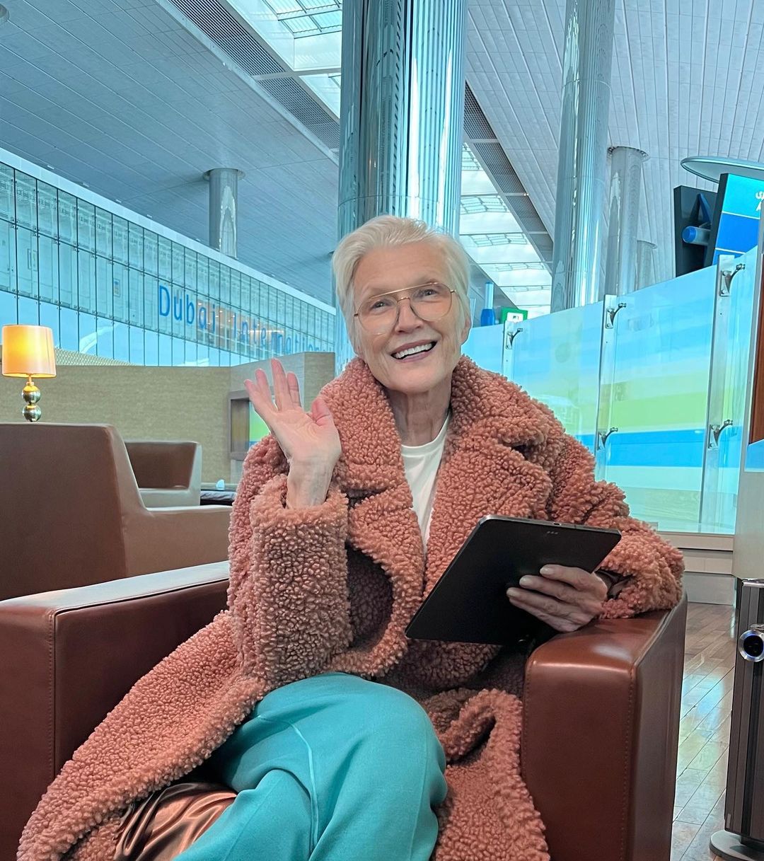 74-річна мама Ілона Маска без макіяжу виглядає молодшою, ніж із косметикою: нове фото - today.ua