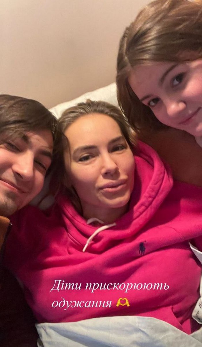 До сих пор в больнице: дочь Виктора Ющенко впервые за долгое время показала себя и детей