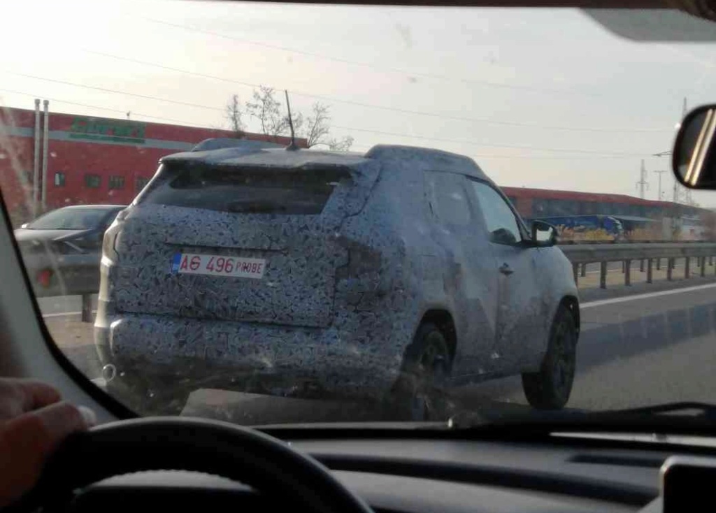 Шпигуни показали абсолютно новий кросовер Renault Duster
