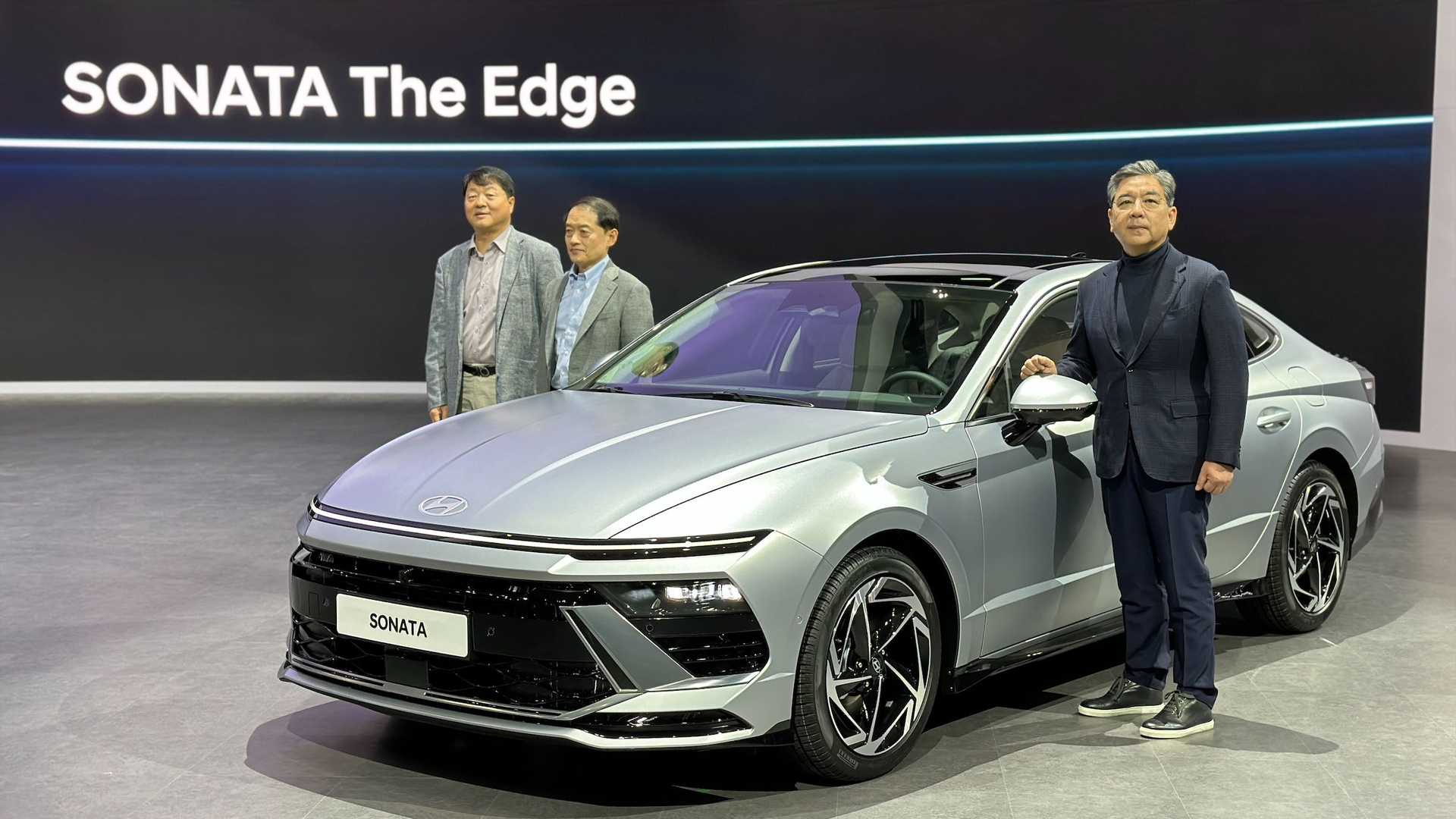 У Сеулі показали новий седан Hyundai Sonata