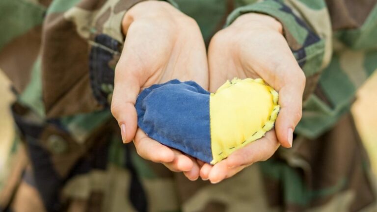 Мобилизация волонтеров в Украине: кто может получить бронь от службы, и на какой срок - today.ua
