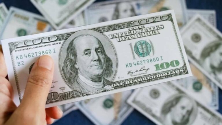 Доллар резко упал ниже 38 гривен: сколько стоит валюта в банках и обменниках в середине недели - today.ua