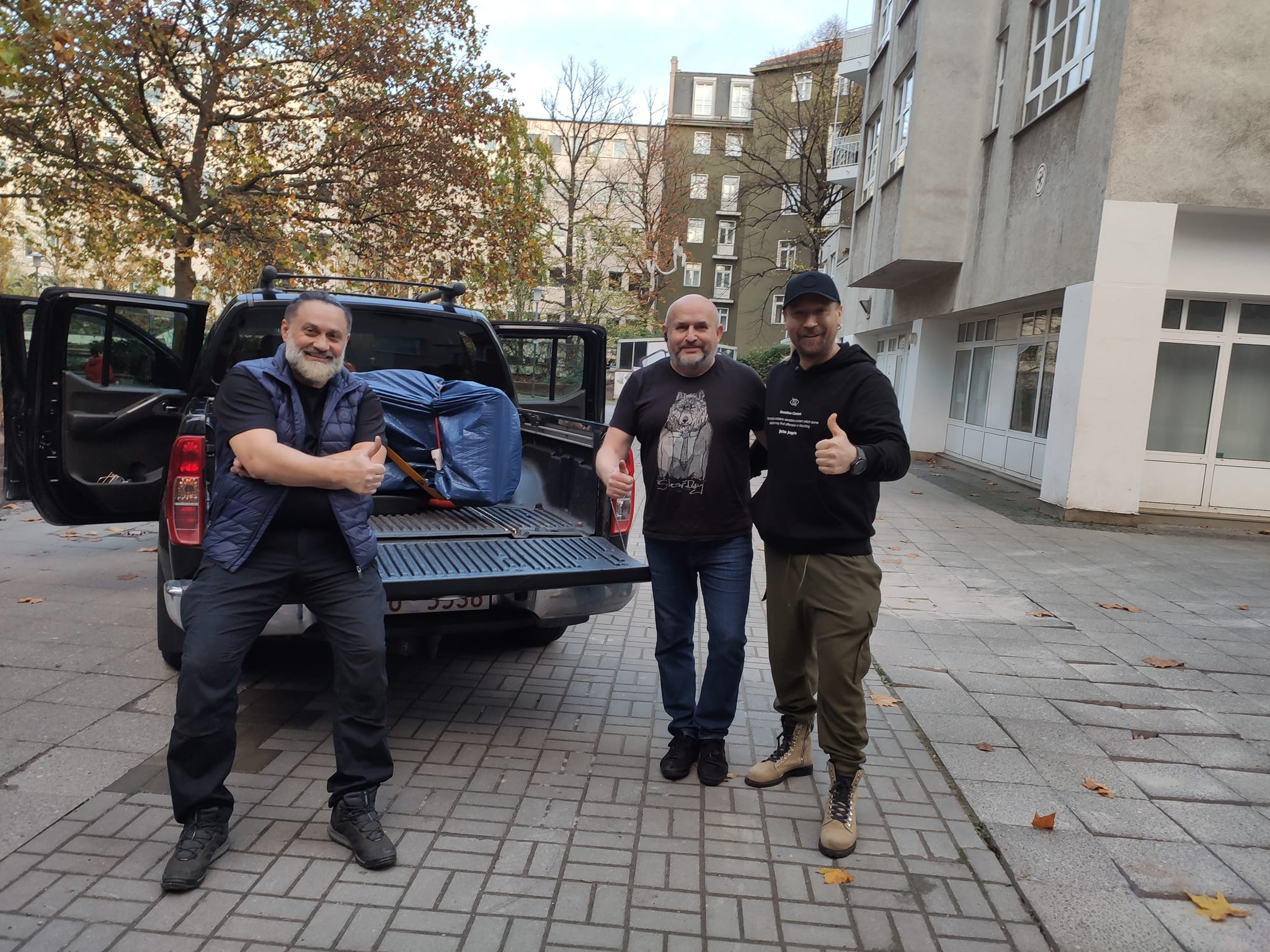 После слухов о возвращении в Киев: в Сеть показали фото Олега Винника
