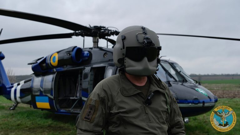 Украинские спецназовцы тренируются с “Черным ястребом“ - ГУР - today.ua