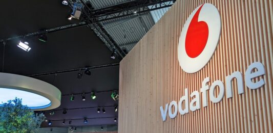 Vodafone рассказал абонентам, как перевести деньги с мобильного счета на банковскую карту - today.ua