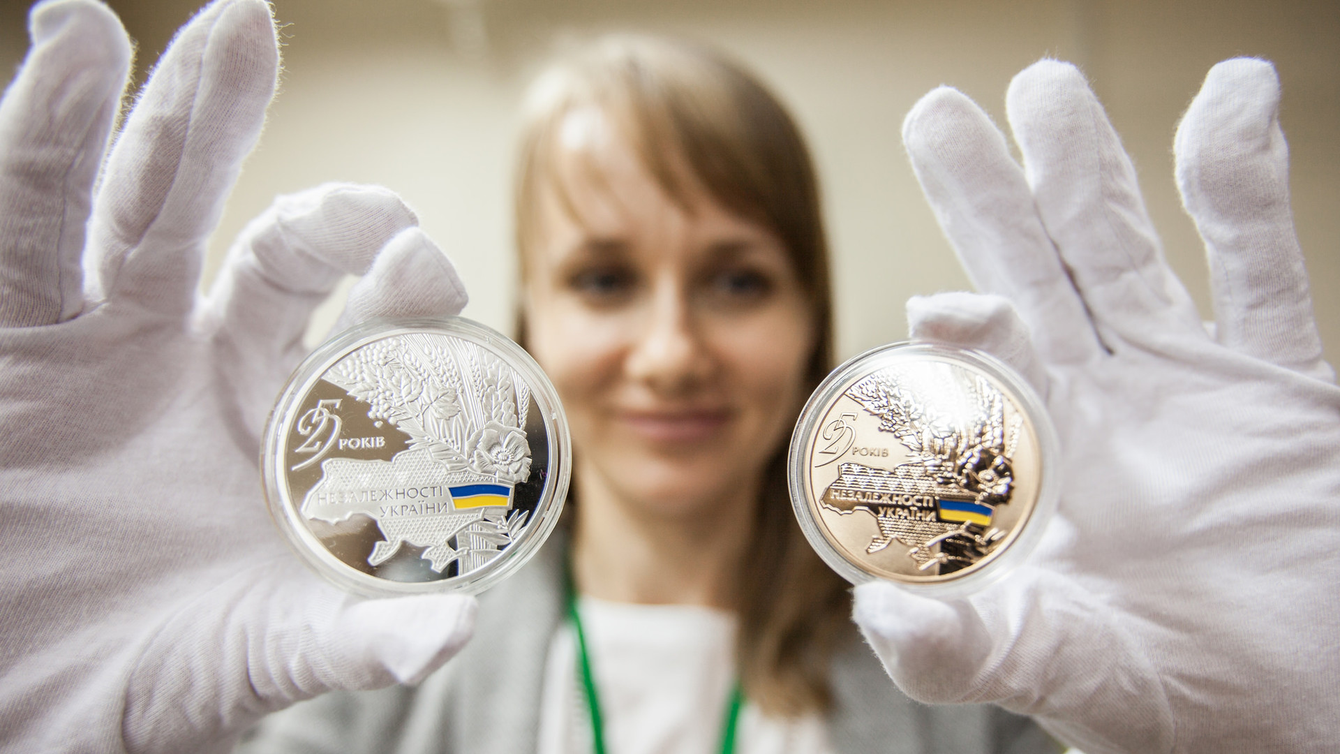 Нацбанк ввел в обращение новую монету номиналом 5 гривен: как она выглядит - today.ua