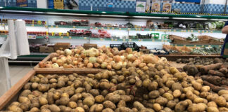 Украинские супермаркеты снизили цены на картошку, свеклу, капусту и чеснок: где овощи купить дешевле - today.ua