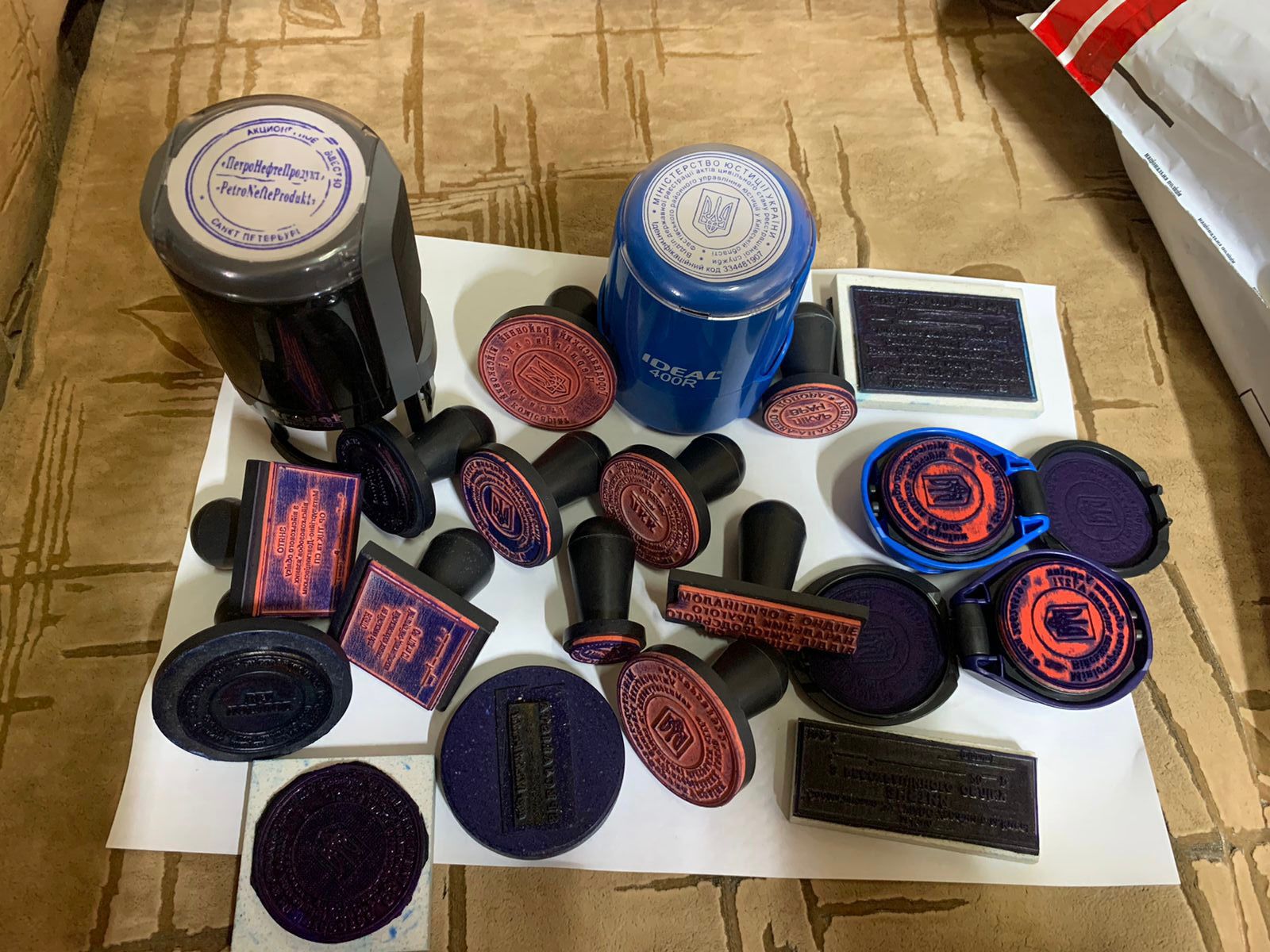 У Києві шахрай продавав неіснуючі люксові автомобілі