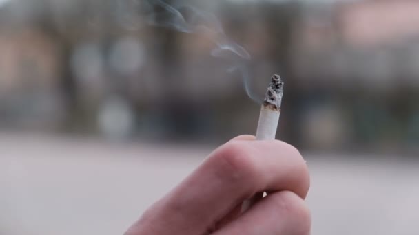 В Украине увеличили штрафы за курение: о каких суммах идет речь