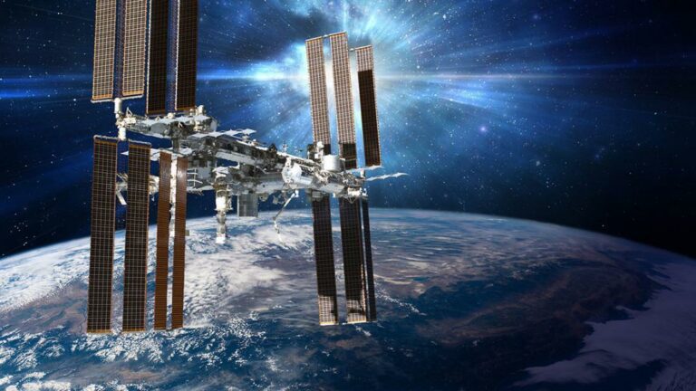 В NASA предупредили о падении на Землю международной космической станции - today.ua