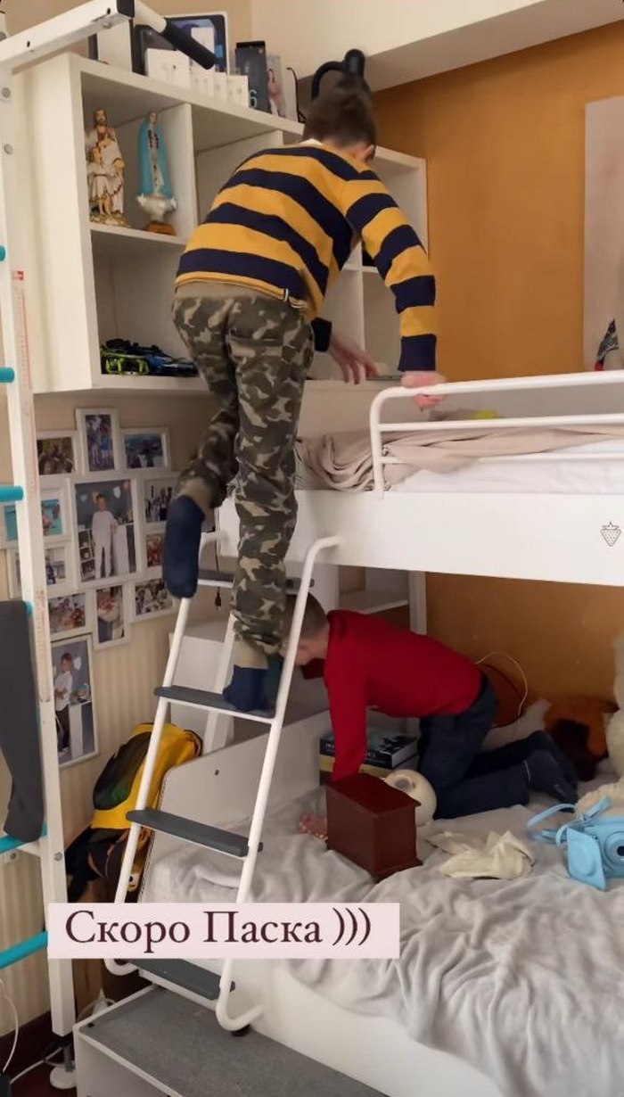 Доволі скромно: Ірина Федишин показала кімнату своїх синів у їхньому будинку у Львові