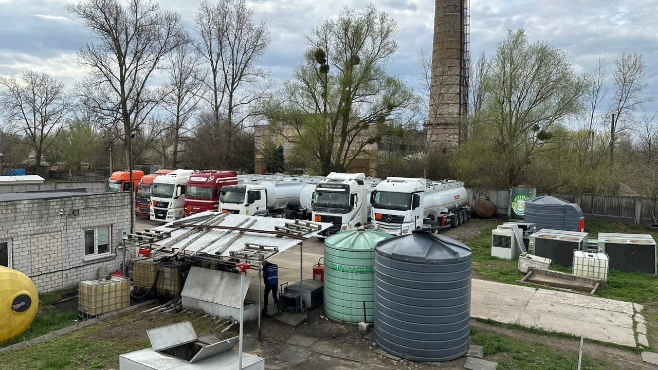 На Київщині ліквідували схему продажу підробленого бензину через АЗС