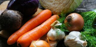 Українцям розповіли, що буде з цінами на гречку, цибулю, буряк та моркву найближчими місяцями - today.ua