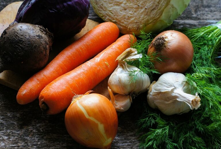 Украинцам рассказали, что будет с ценами на гречку, лук, свеклу и морковь в ближайшие месяцы - today.ua