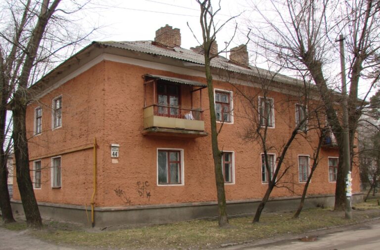 Ціни на житло: в Україні збереглися “заповідні“ місця, де трикімнатна квартира коштує дешевше за тисячу доларів - today.ua