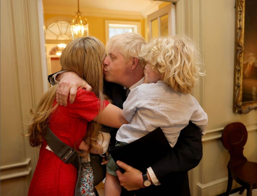 Борис Джонсон стане батьком у восьмий раз: дружина екс-британського прем'єра назвала дату пологів