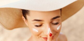 Як доглядати за обличчям у спеку: п'ять простих кроків для чистої та красивої шкіри - today.ua