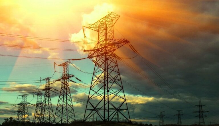 Відключення електроенергії в Україні влітку: екс-міністр назвав попередні графіки - today.ua
