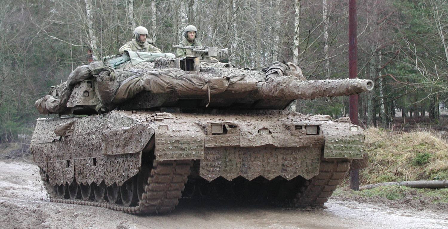 Бригада ВСУ получит шведские танки Stridsvagn 122: в чем их особенности
