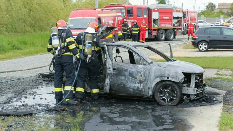 В Румынии сгорел электромобиль Dacia Spring из-за возгорания аккумулятора - today.ua