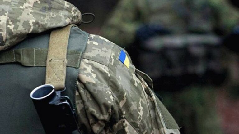 В Україні хочуть підвищити зарплати деяким категоріям військовослужбовців: кому чекати надбавок - today.ua