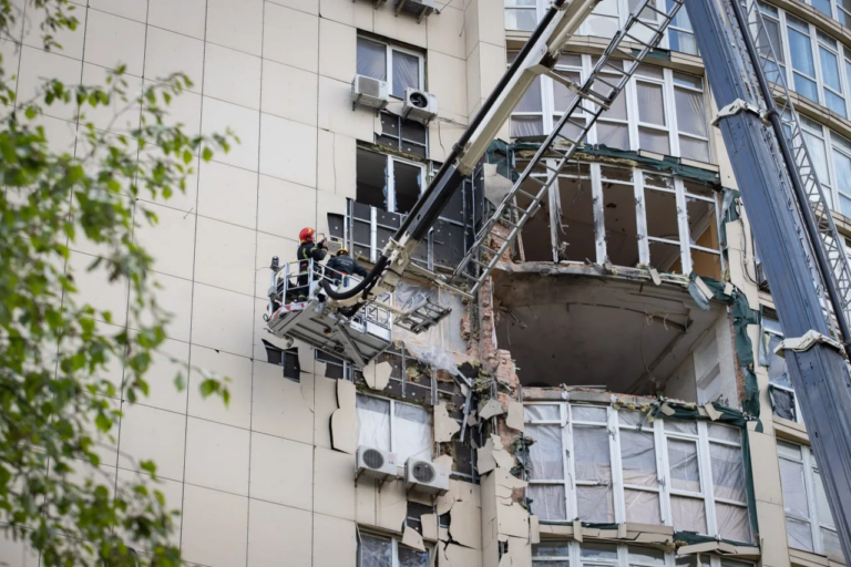 В Украине расширили программу “єВідновлення“: кто может получить компенсацию за разрушенное жилье - today.ua