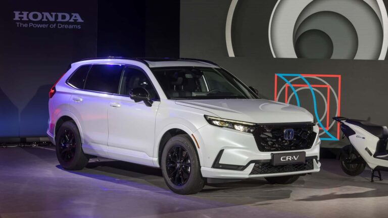 Дебютировал абсолютно новый Honda CR-V для Европы и Украины - today.ua