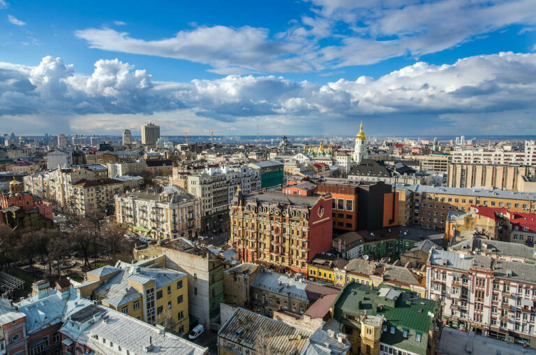 В Украине изменились цены на аренду квартир в крупных городах: сколько стоит снять жилье в Киеве и Львове - today.ua