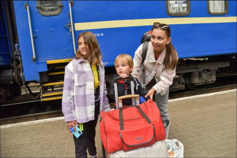 Нова допомога українським біженцям у Польщі: хто може отримати 6000 грн - today.ua