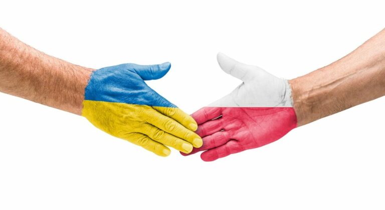 В столице Польши открыли бесплатный медицинский центр для украинских беженцев - today.ua