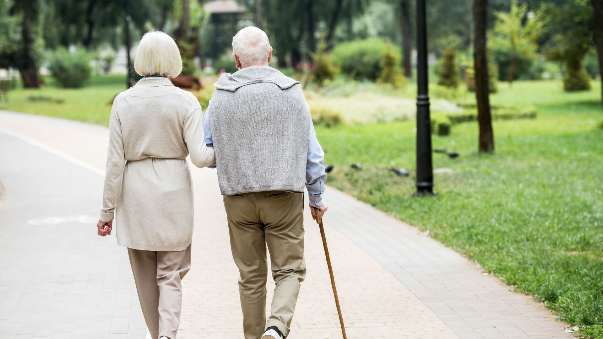 Стало известно, на сколько пенсии у мужчин в Украине выше, чем у женщин