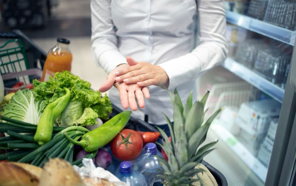 Как сэкономить на продуктах в супермаркетах: семь лучших способов 