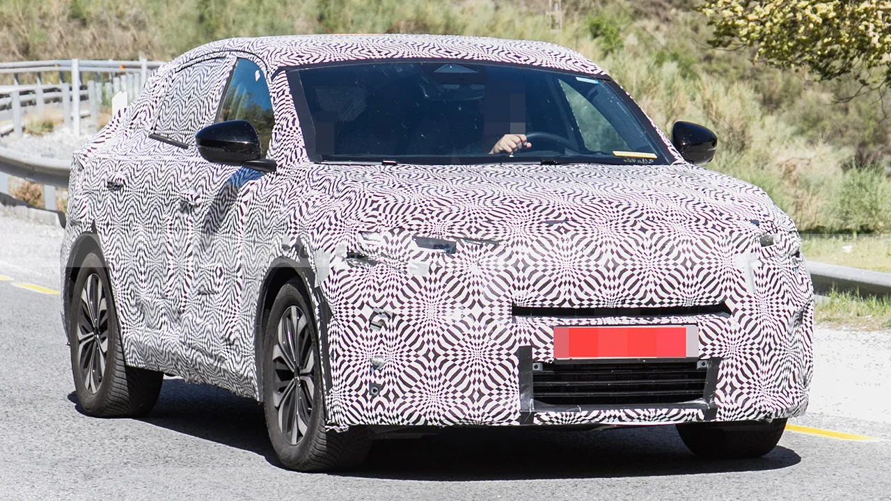 Renault готується до початку продажу нового купе-кросовера Rafale