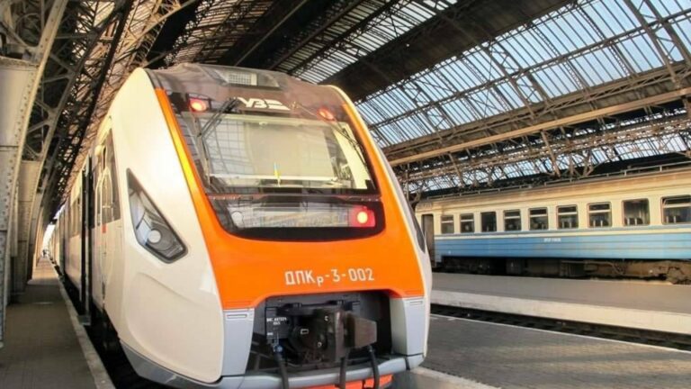 Польща запустить додаткові потяги в Україну: куди можна буде доїхати - today.ua