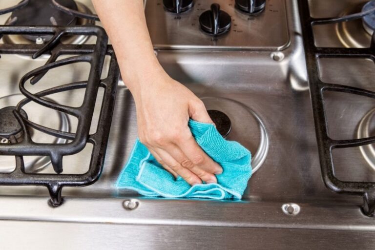 Платіжки прийдуть менше: як правильно очистити конфорки плити, щоб заощадити на газі - today.ua