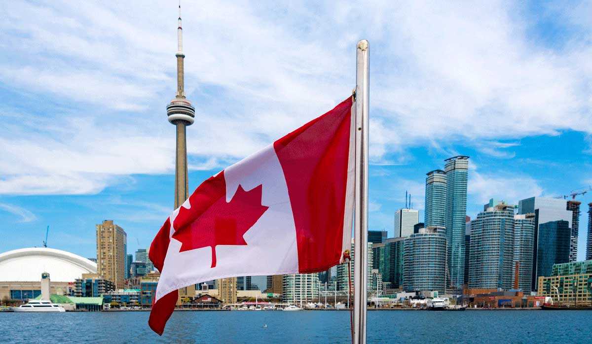 Украинцы могут получить бесплатные визы в Канаду: подача заявок завершится в июле