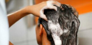 Фахівці з догляду за волоссям розповіли, кому не можна двічі намилювати волосся під час миття голови - today.ua