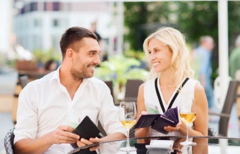 Как в ресторанах обманывают посетителей: названы самые популярные схемы