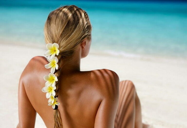 Названо п'ять важливих кроків, як захистити волосся влітку від пересушування та ламкості - today.ua