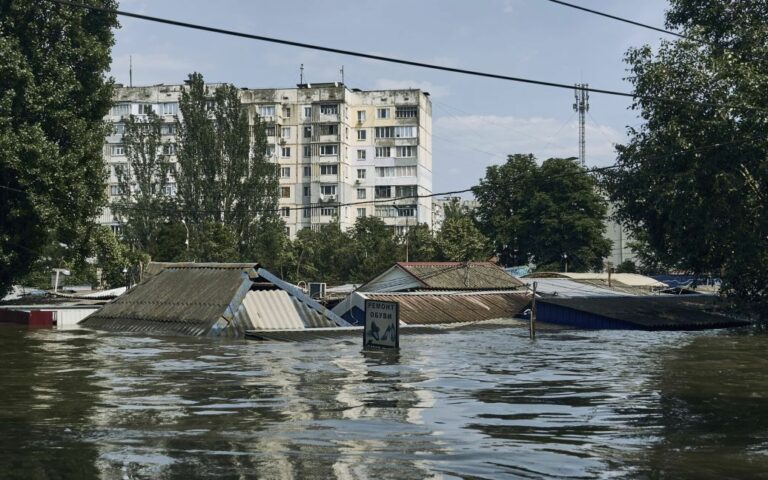Украина предоставит денежную помощь жителям оккупированной территории, пострадавшим от подрыва Каховской ГЭС - today.ua