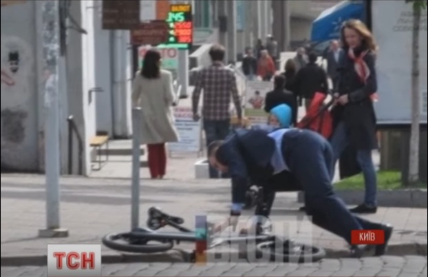 Віталій Кличко продав свій велосипед, з якого впав у центрі Києва, за 350 тисяч гривень