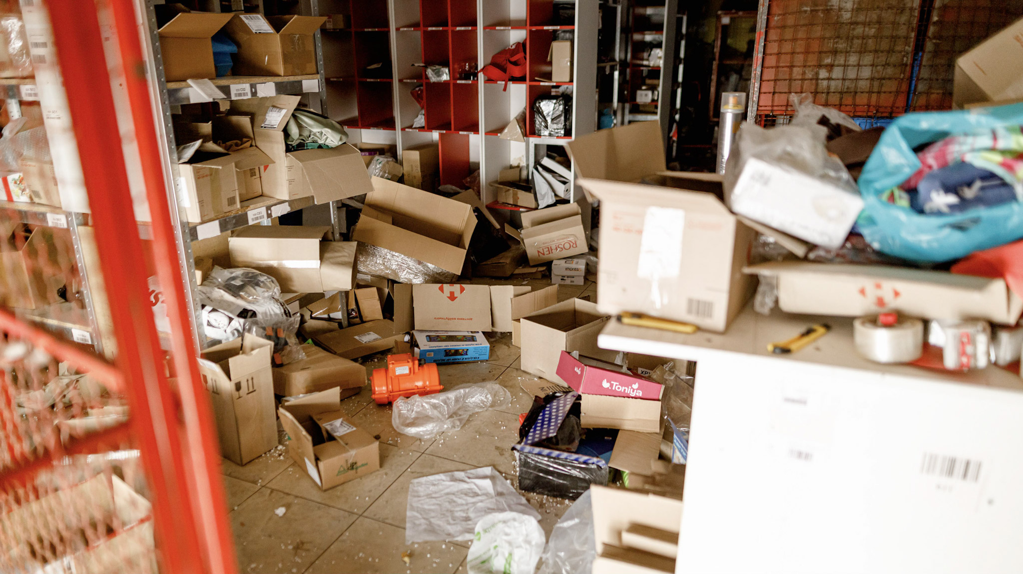 Нова пошта утилізує посилки українців: клієнти компанії залишають численні скарги